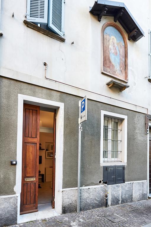 La Perla Sul Lago Di Como Con Parcheggio Exterior foto