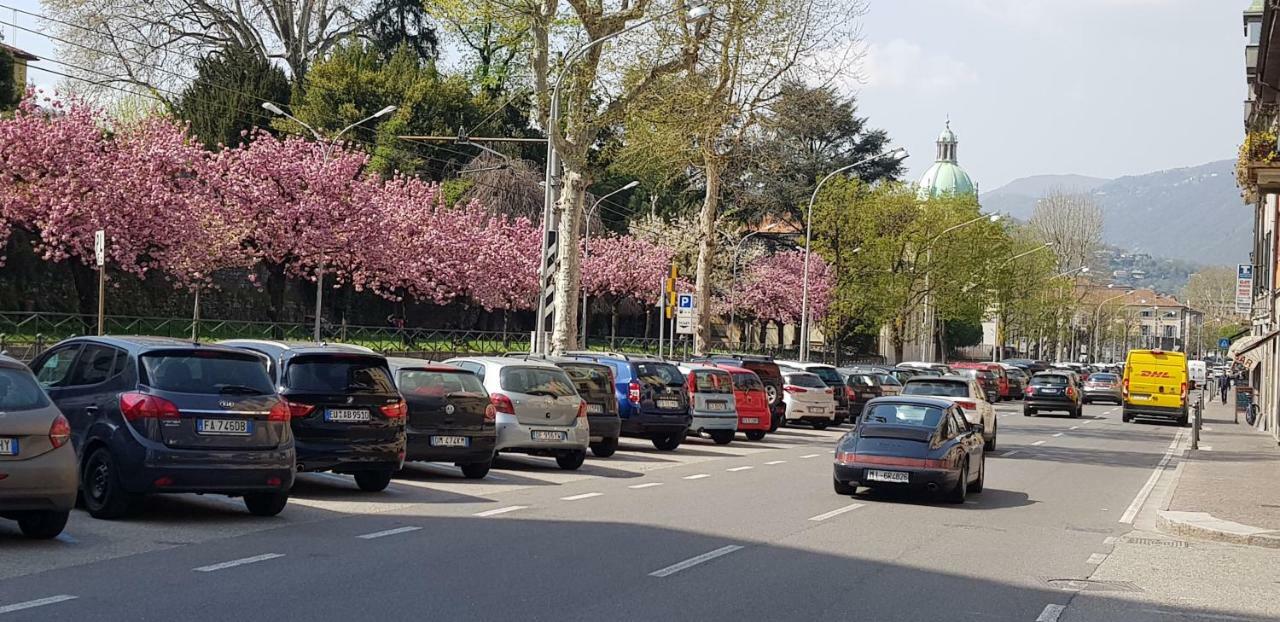 La Perla Sul Lago Di Como Con Parcheggio Exterior foto